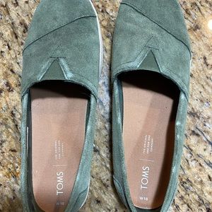 Toms canvas slip on suede shoes